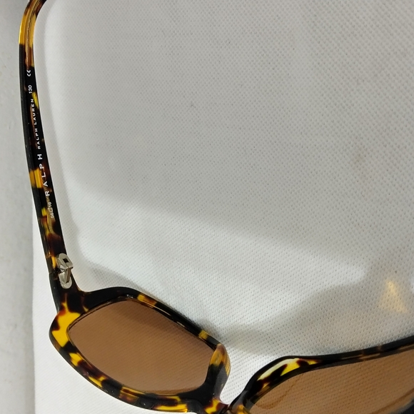 Tortoise Shell Sunglasses - Picture 7 of 7